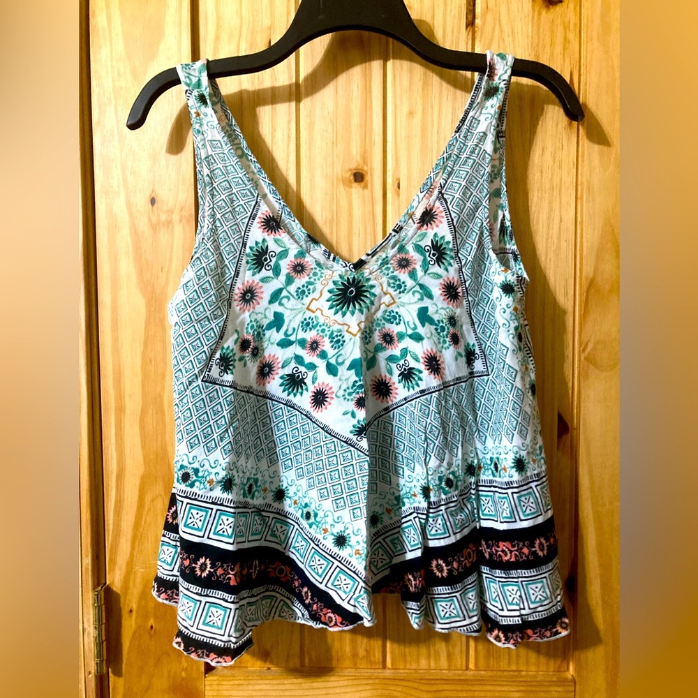 O’Neill size XS semi-cropped tank top